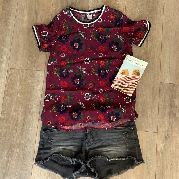 Twik cute tee - Picture 3 of 6